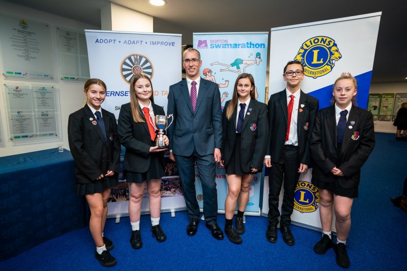 children excepting Skipton Swimarathon awards